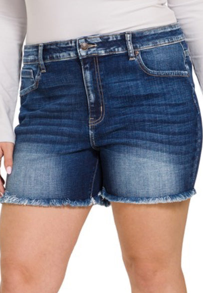 Zen Plus Mid Rise Shorts