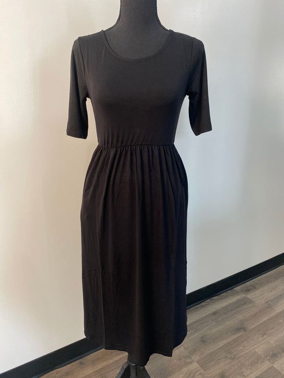 Black 1/2 Sleeve Midi Dress